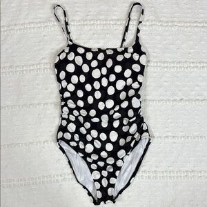 La Blanca Ruched Mod for‎ Dot One Piece Swimsuit Black & White Size 4
